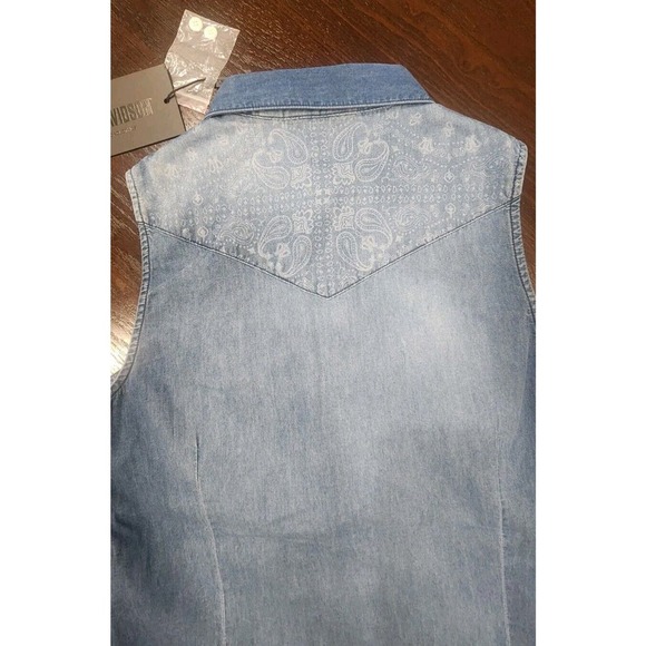 Harley-Davidson Women's Shirt Denim Sleeveless Liberty Bell Small NWT $126Retail - Picture 4 of 11